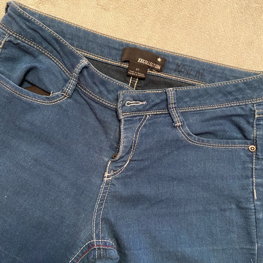 👖 Soft blue jeans!